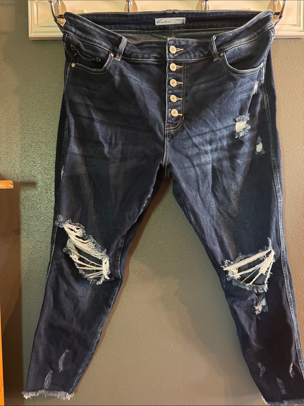 KanCan Women’s Distressed Skinny Jeans